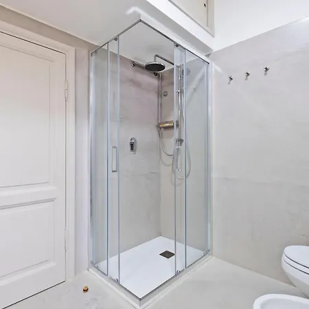 My Honeyed Corner * Siena