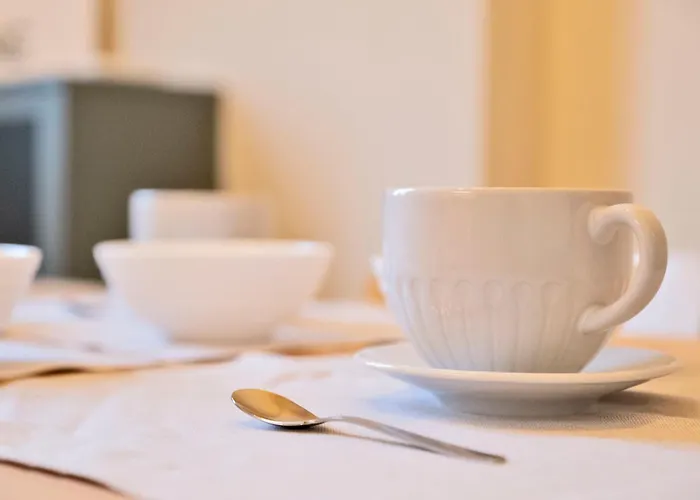 My Honeyed Corner Сиена