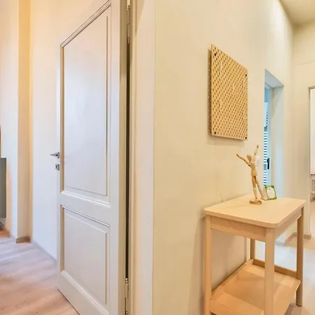 Apartment My Honeyed Corner *