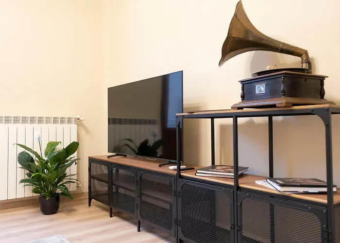 Apartment My Honeyed Corner